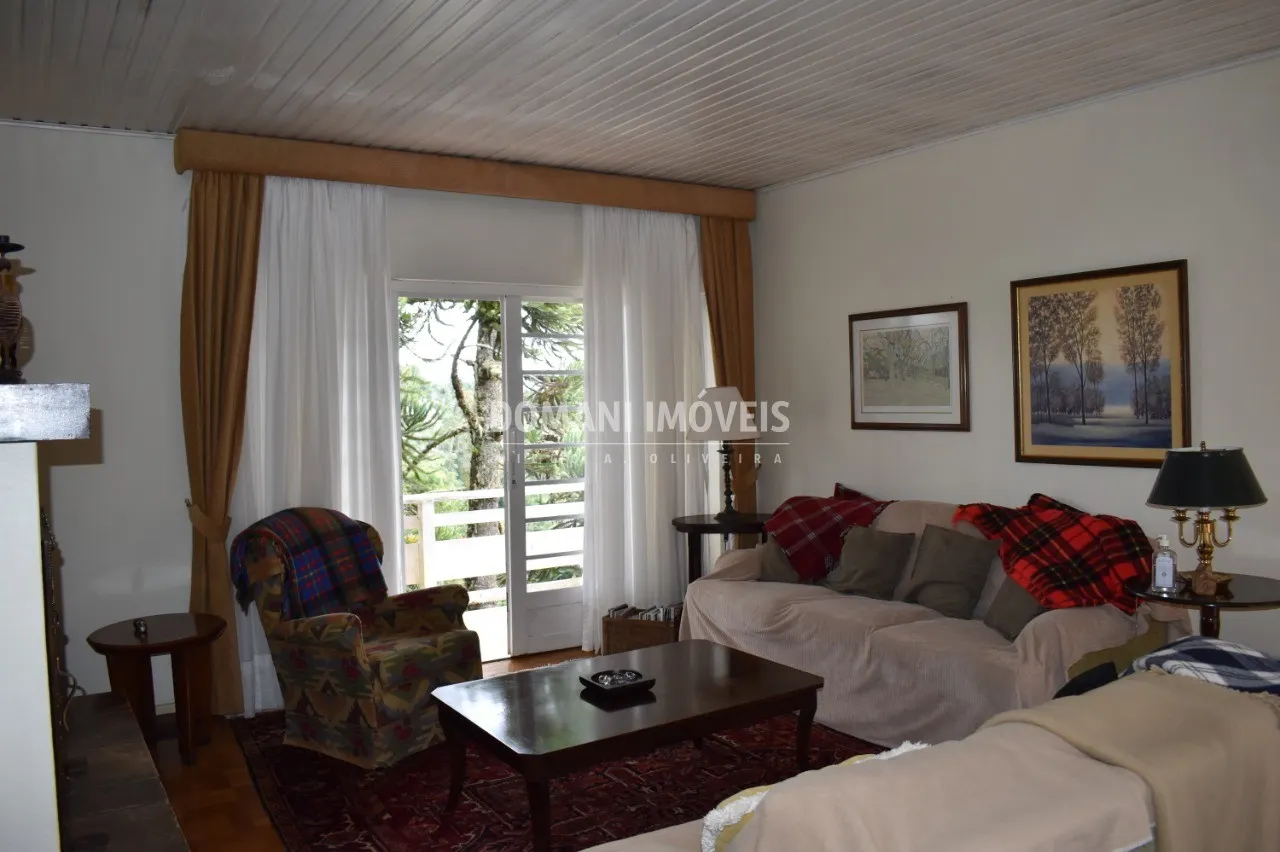 Casa à venda de 3.400 m² em Campos do Jordão, SP, Brasil