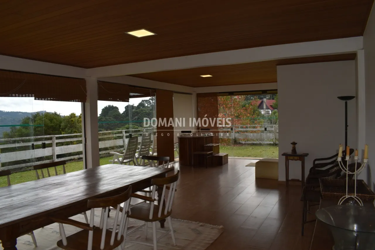 Casa à venda de 3.400 m² em Campos do Jordão, SP, Brasil