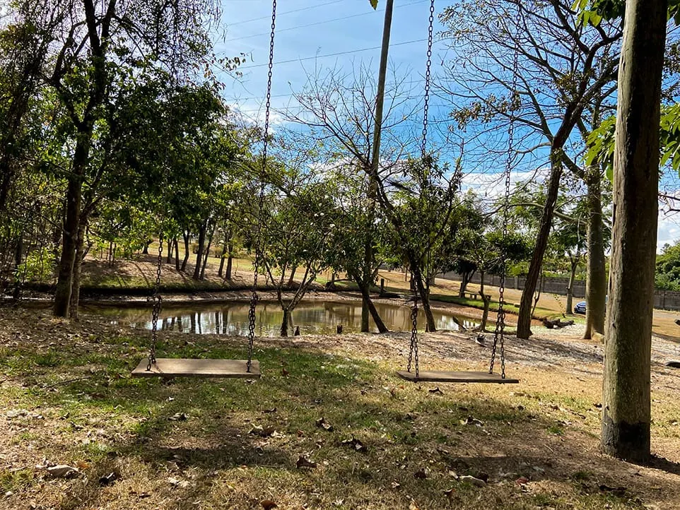 Terreno à venda de 400 m² em Artur Nogueira, SP, Brasil