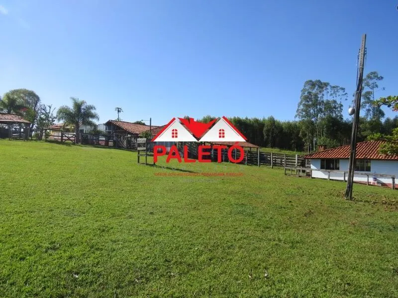 Sítio à venda de 14 ha em Porangaba, SP, Brasil