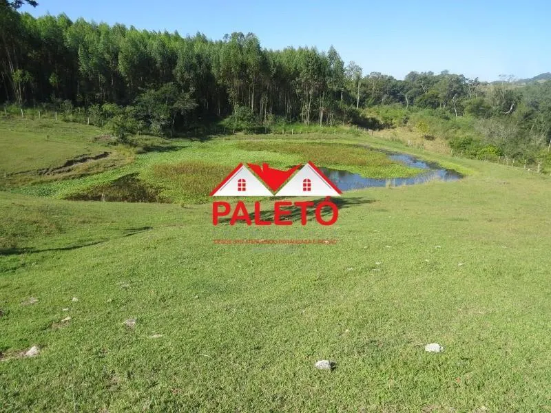 Sítio à venda de 14 ha em Porangaba, SP, Brasil