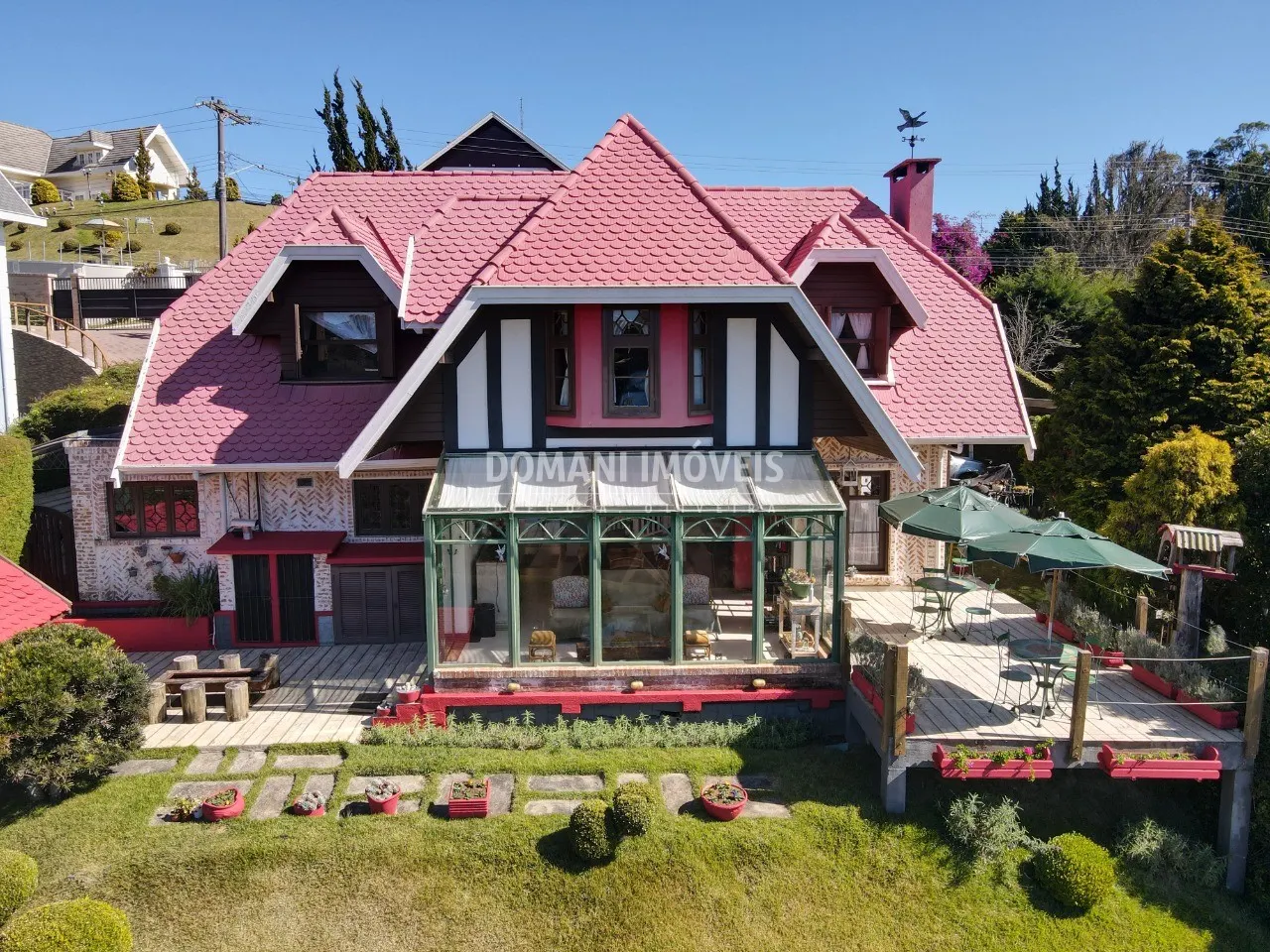 Casa à venda e para Alugar de 1.140 m² em Campos do Jordão, SP, Brasil
