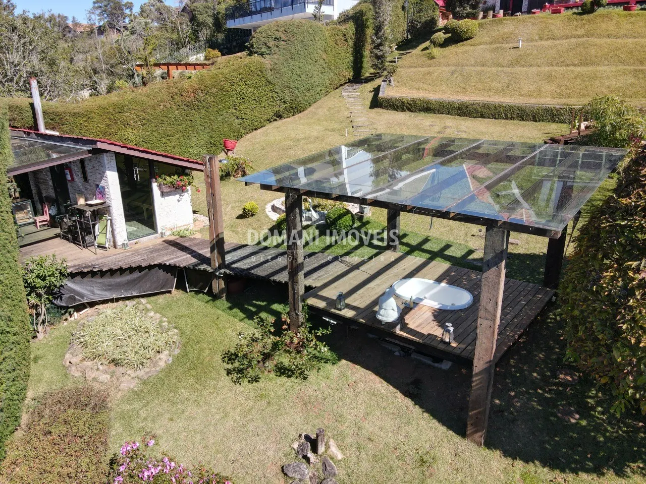 Casa à venda e para Alugar de 1.140 m² em Campos do Jordão, SP, Brasil