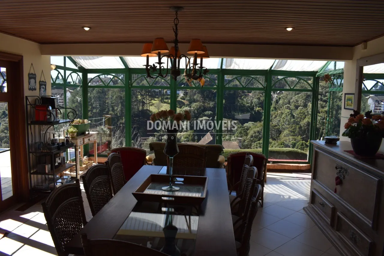 Casa à venda e para Alugar de 1.140 m² em Campos do Jordão, SP, Brasil