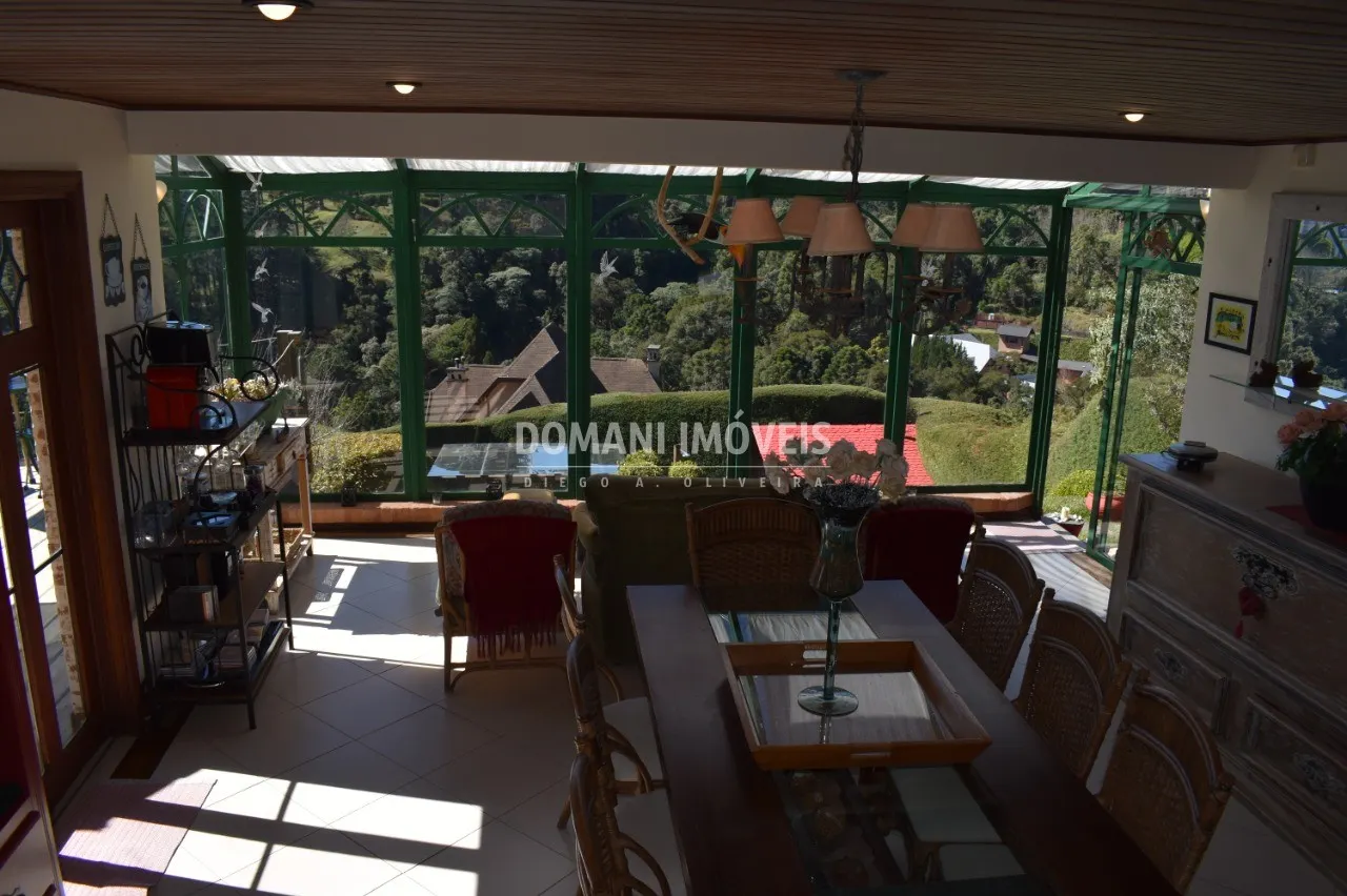 Casa à venda e para Alugar de 1.140 m² em Campos do Jordão, SP, Brasil