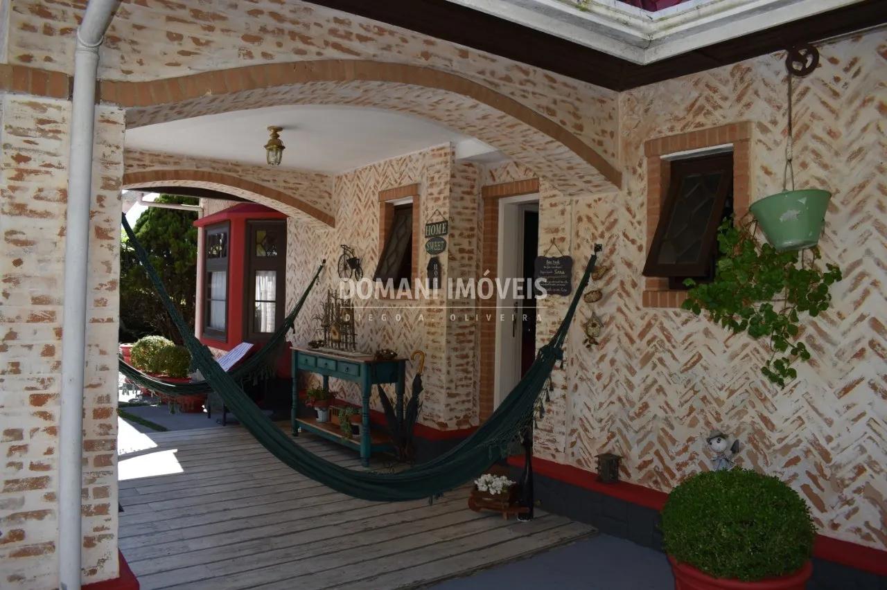 Casa à venda e para Alugar de 1.140 m² em Campos do Jordão, SP, Brasil