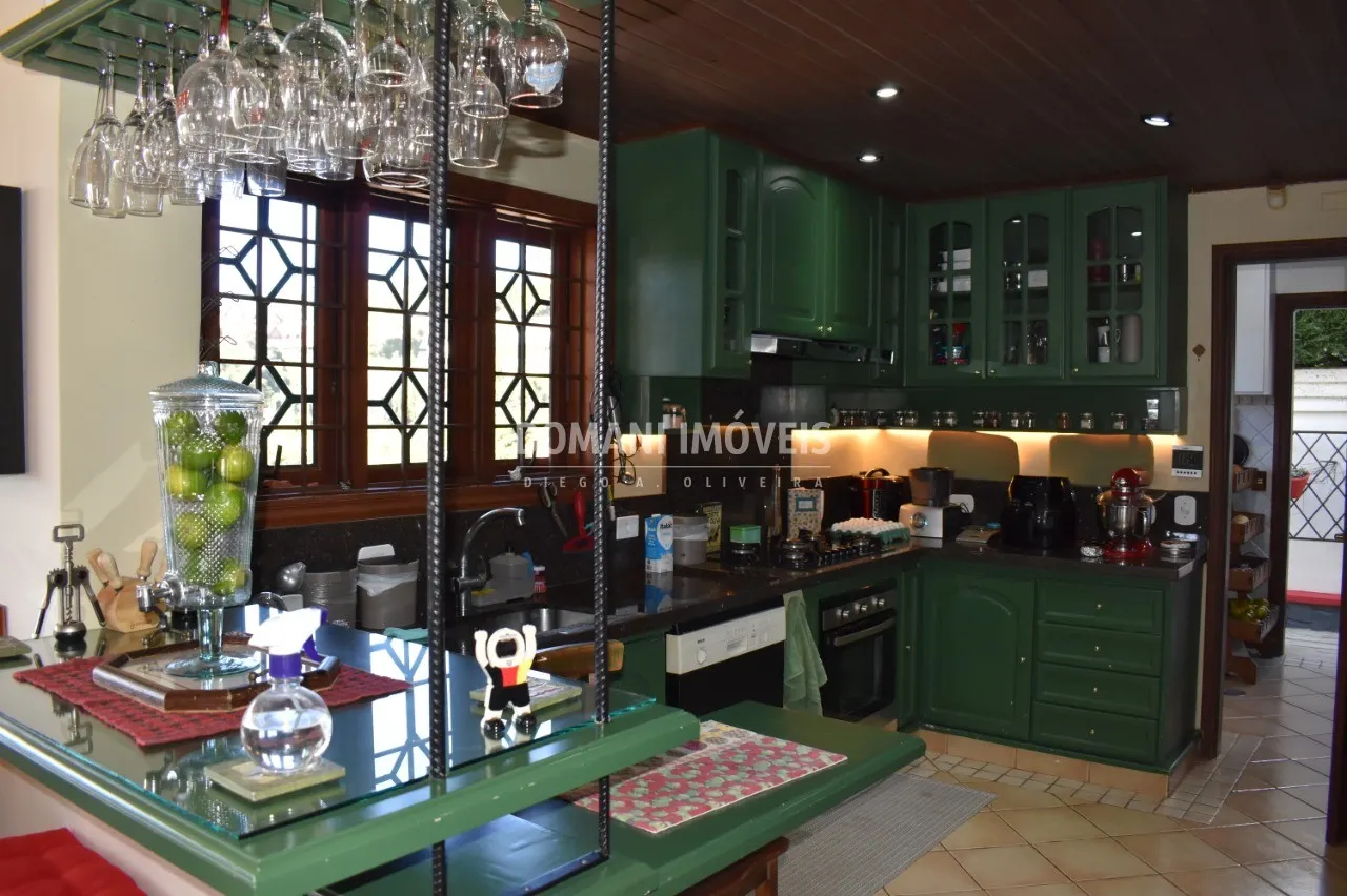 Casa à venda e para Alugar de 1.140 m² em Campos do Jordão, SP, Brasil