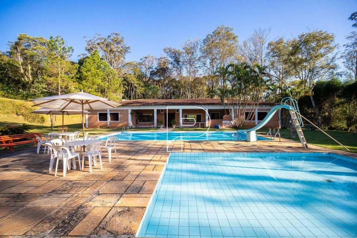 Chácara à venda de 2 ha em Cotia, SP, Brasil