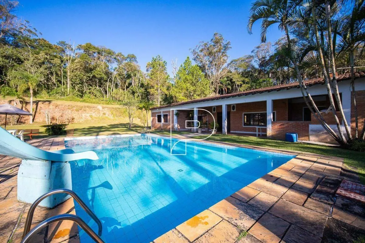 Chácara à venda de 2 ha em Cotia, SP, Brasil