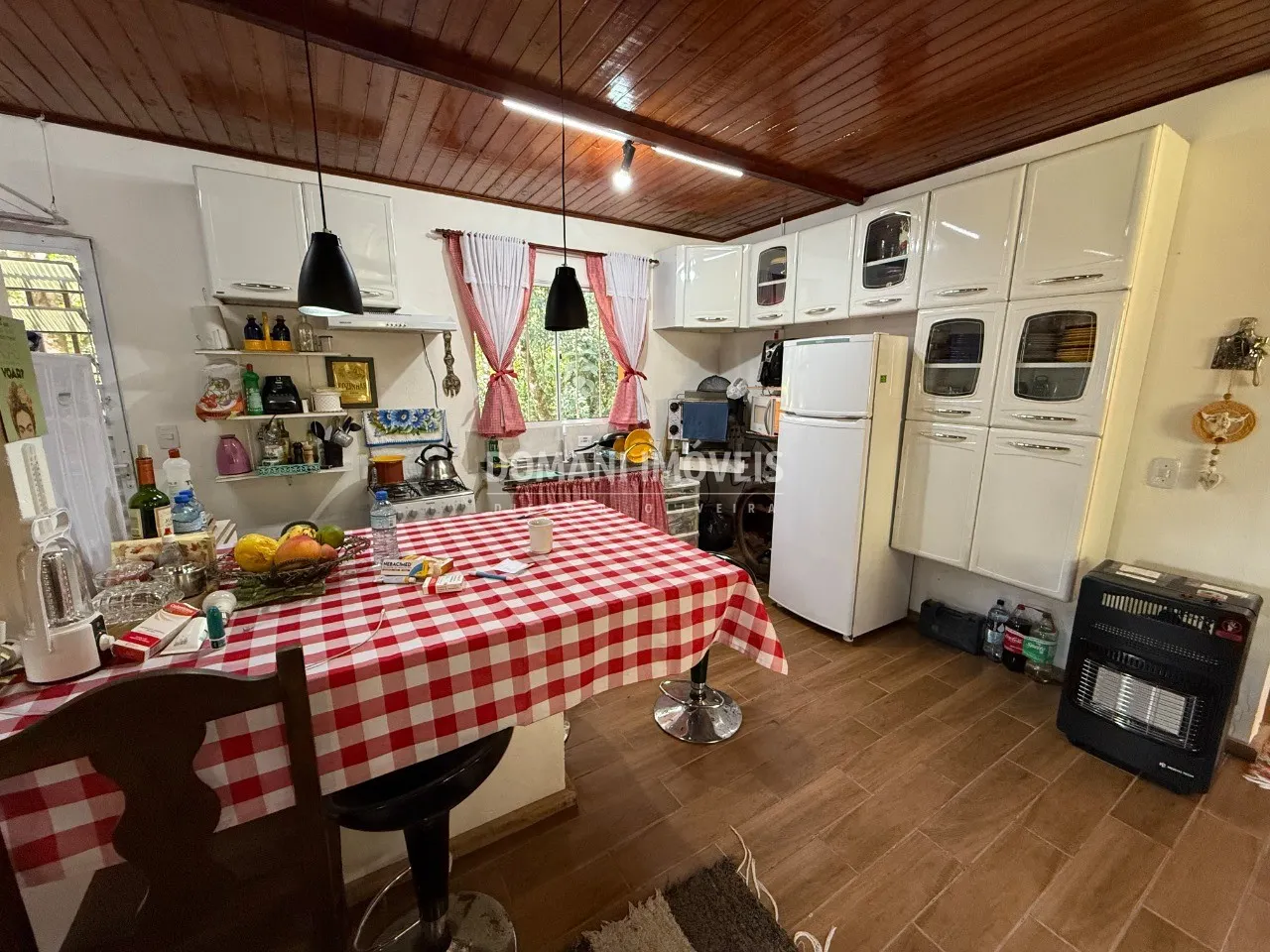 Casa à venda de 1.010 m² em Campos do Jordão, SP, Brasil