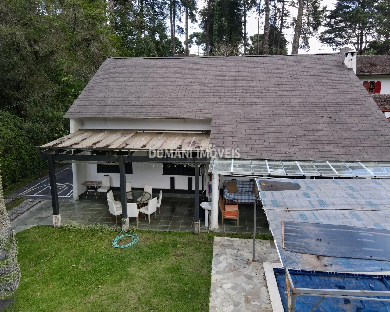 Casa à venda de 1.105 m² em Campos do Jordão, SP, Brasil