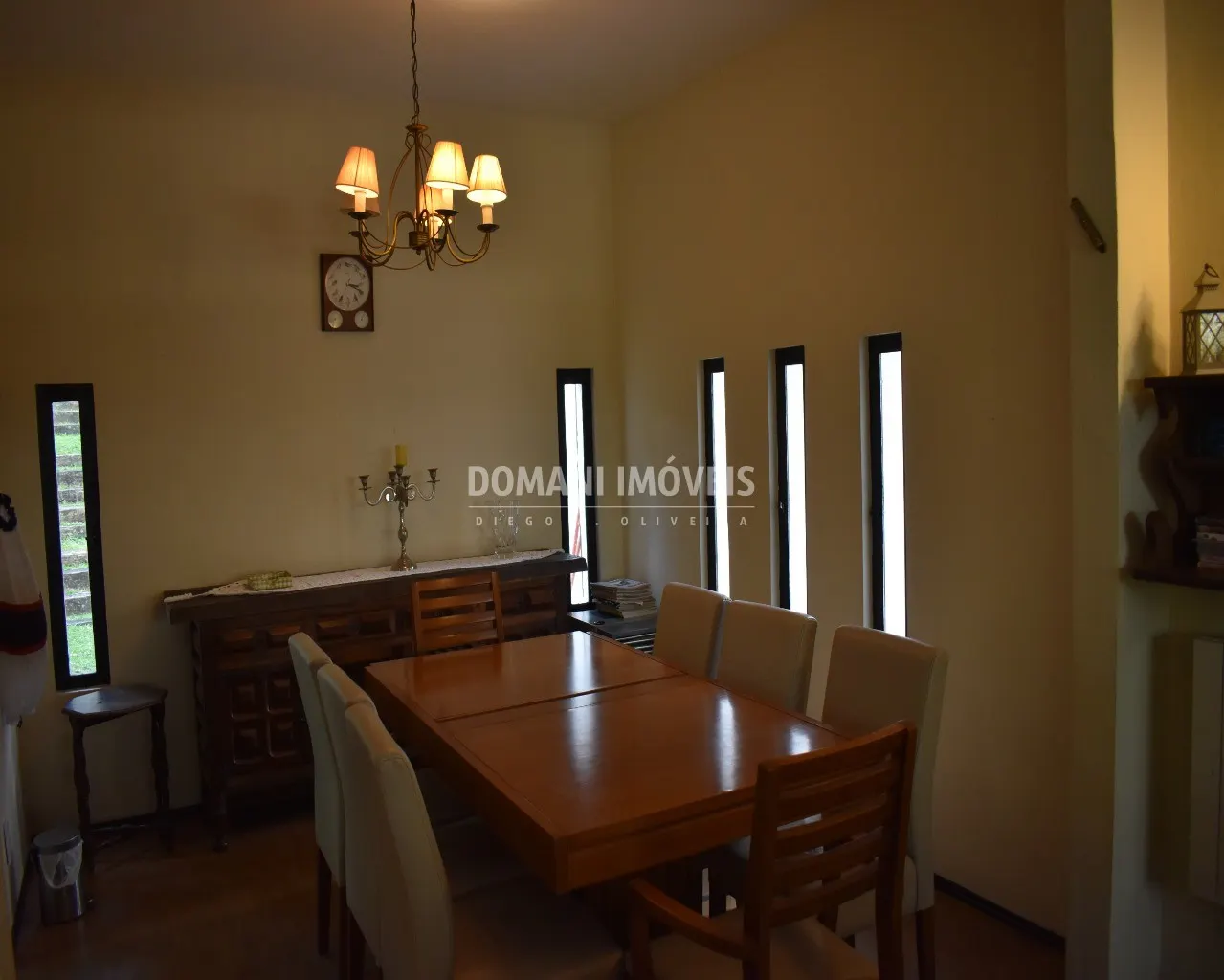 Casa à venda de 1.105 m² em Campos do Jordão, SP, Brasil