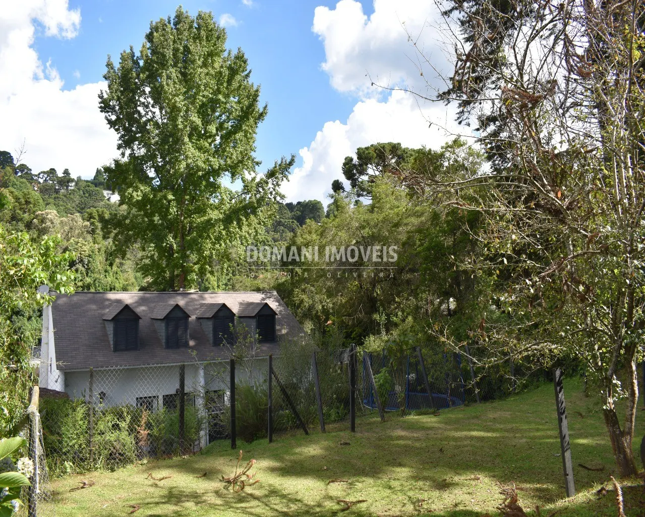 Casa à venda de 1.105 m² em Campos do Jordão, SP, Brasil