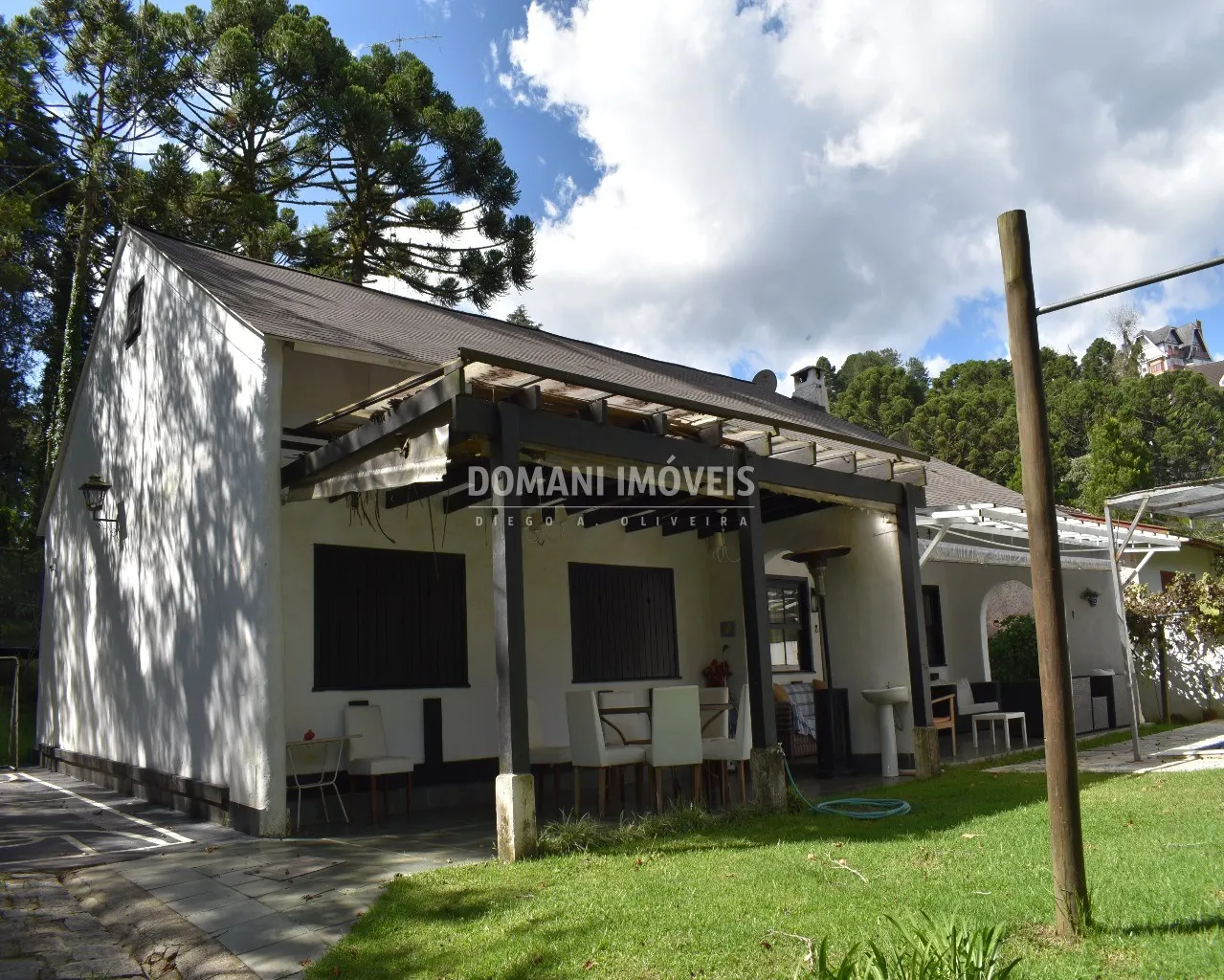 Casa à venda de 1.105 m² em Campos do Jordão, SP, Brasil