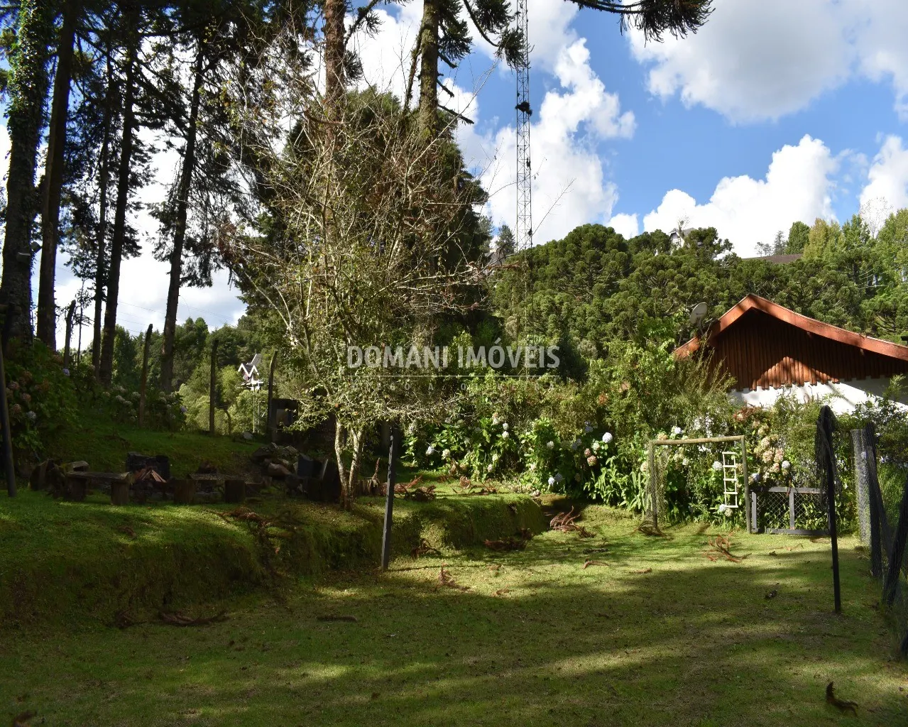 Casa à venda de 1.105 m² em Campos do Jordão, SP, Brasil