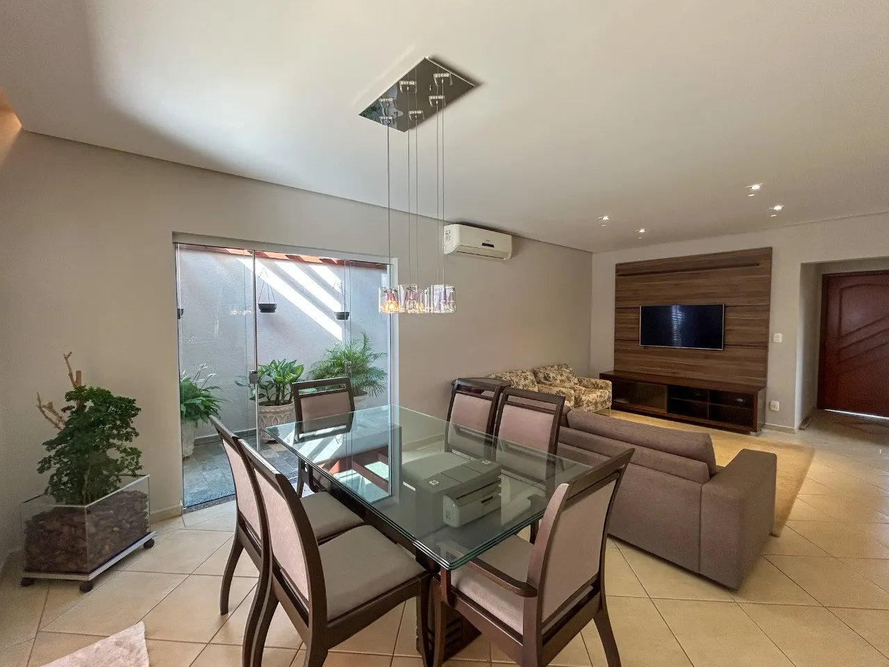 Casa à venda de 300 m² em Paulínia, SP, Brasil