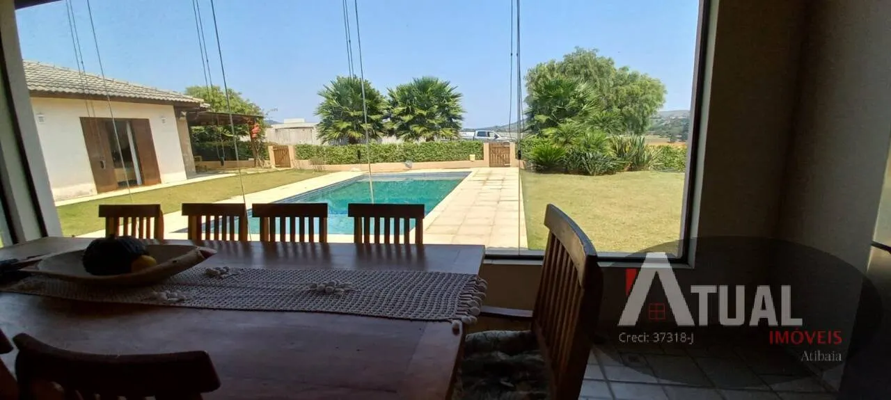 Casa à venda de 2.000 m² em Piracaia, SP, Brasil