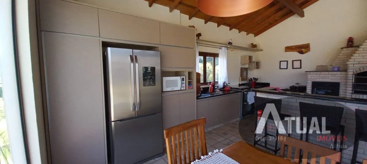 Casa à venda de 2.000 m² em Piracaia, SP, Brasil