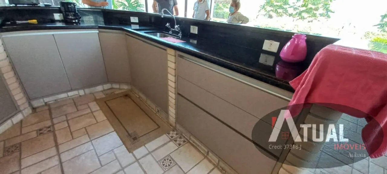 Casa à venda de 2.000 m² em Piracaia, SP, Brasil