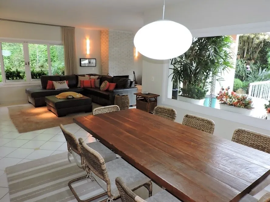 Casa à venda de 798 m² em Carapicuíba, SP, Brasil