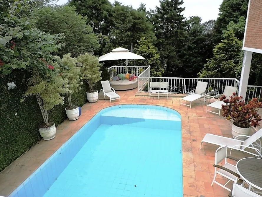 Casa à venda de 798 m² em Carapicuíba, SP, Brasil