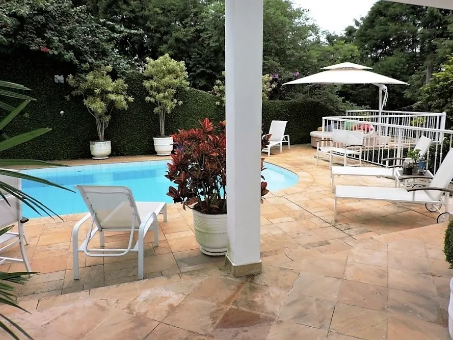 Casa à venda de 798 m² em Carapicuíba, SP, Brasil