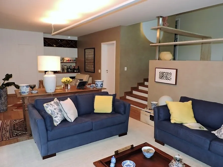 Casa à venda de 798 m² em Carapicuíba, SP, Brasil