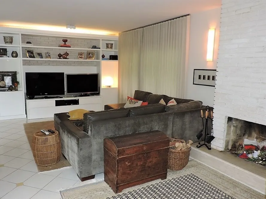 Casa à venda de 798 m² em Carapicuíba, SP, Brasil