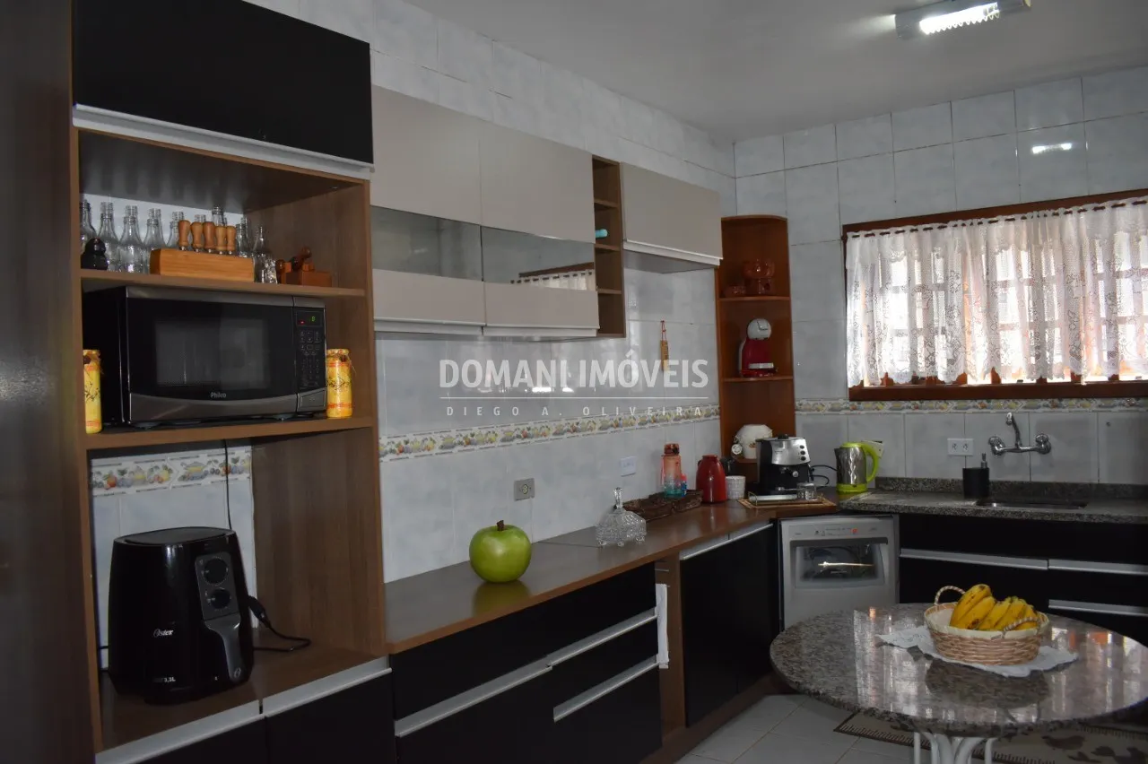 Casa à venda e para Alugar de 360 m² em Campos do Jordão, SP, Brasil