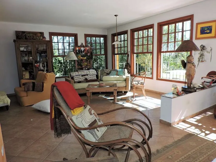 Casa à venda de 5.423 m² em Embu das Artes, SP, Brasil