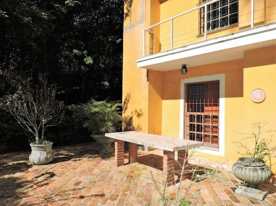 Casa à venda de 5.423 m² em Embu das Artes, SP, Brasil