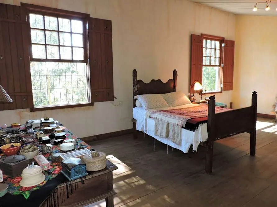 Casa à venda de 5.423 m² em Embu das Artes, SP, Brasil