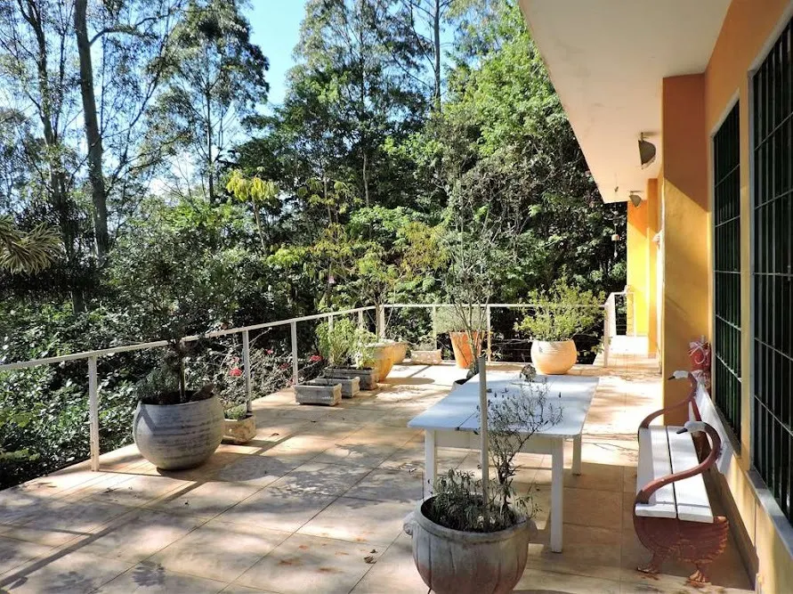 Casa à venda de 5.423 m² em Embu das Artes, SP, Brasil
