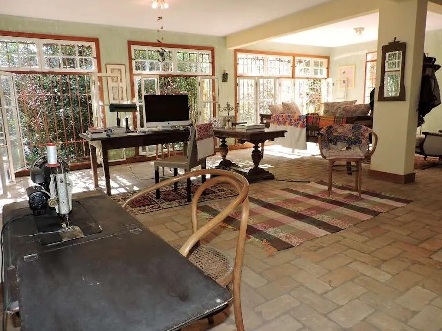 Casa à venda de 5.423 m² em Embu das Artes, SP, Brasil