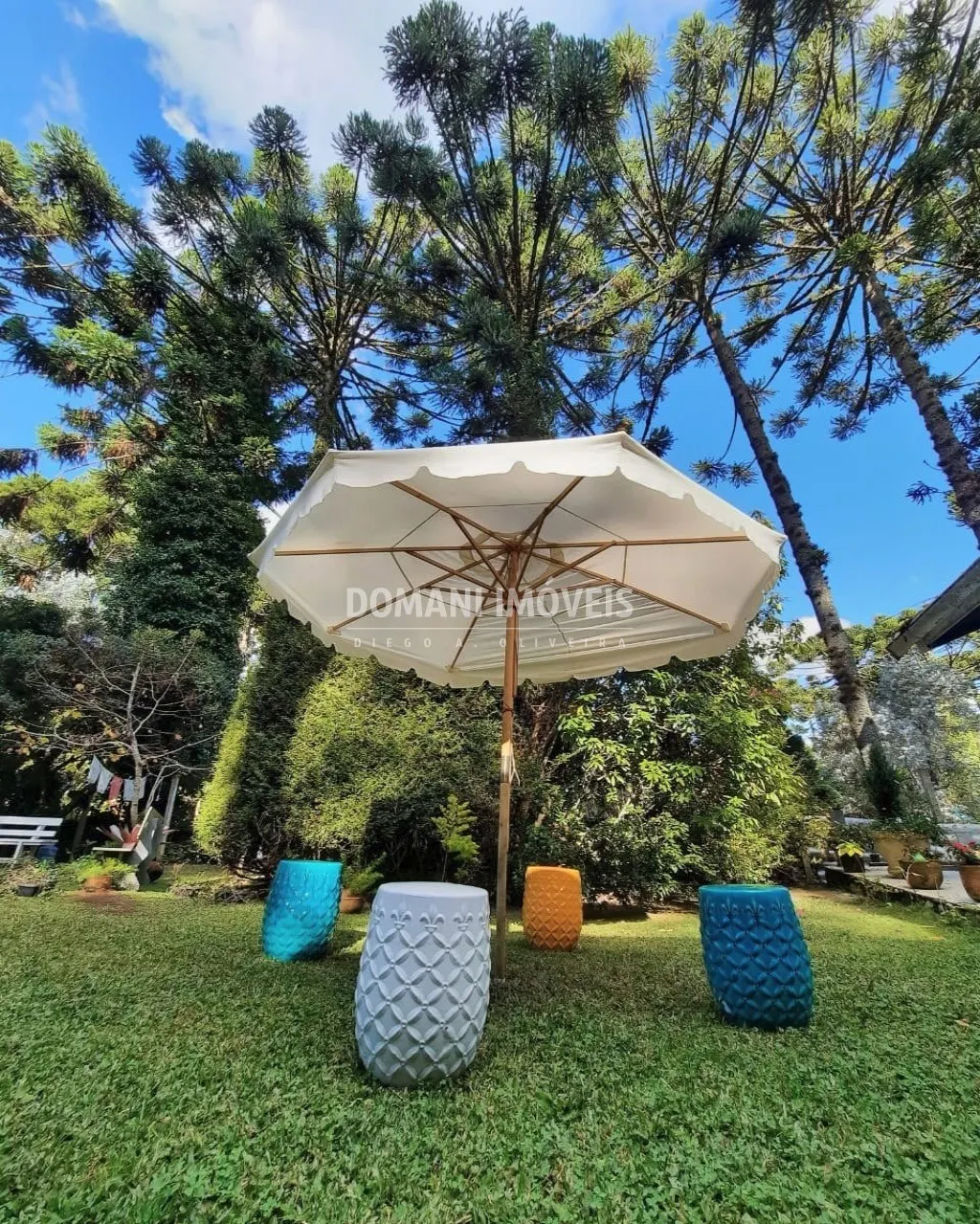 Casa à venda de 1.500 m² em Campos do Jordão, SP, Brasil
