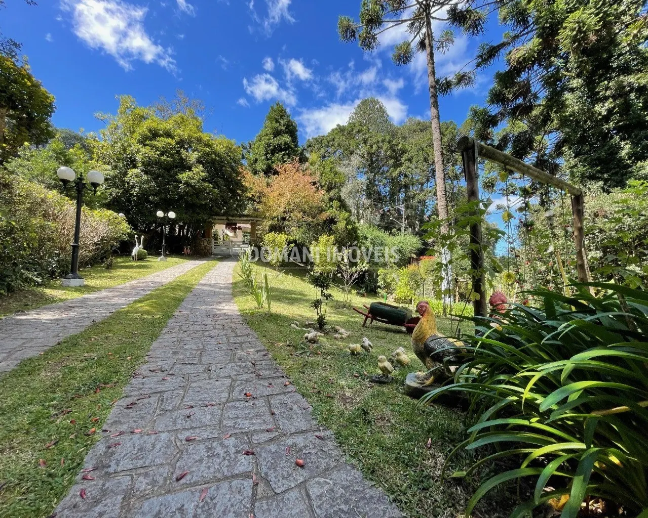 Casa à venda de 1.500 m² em Campos do Jordão, SP, Brasil