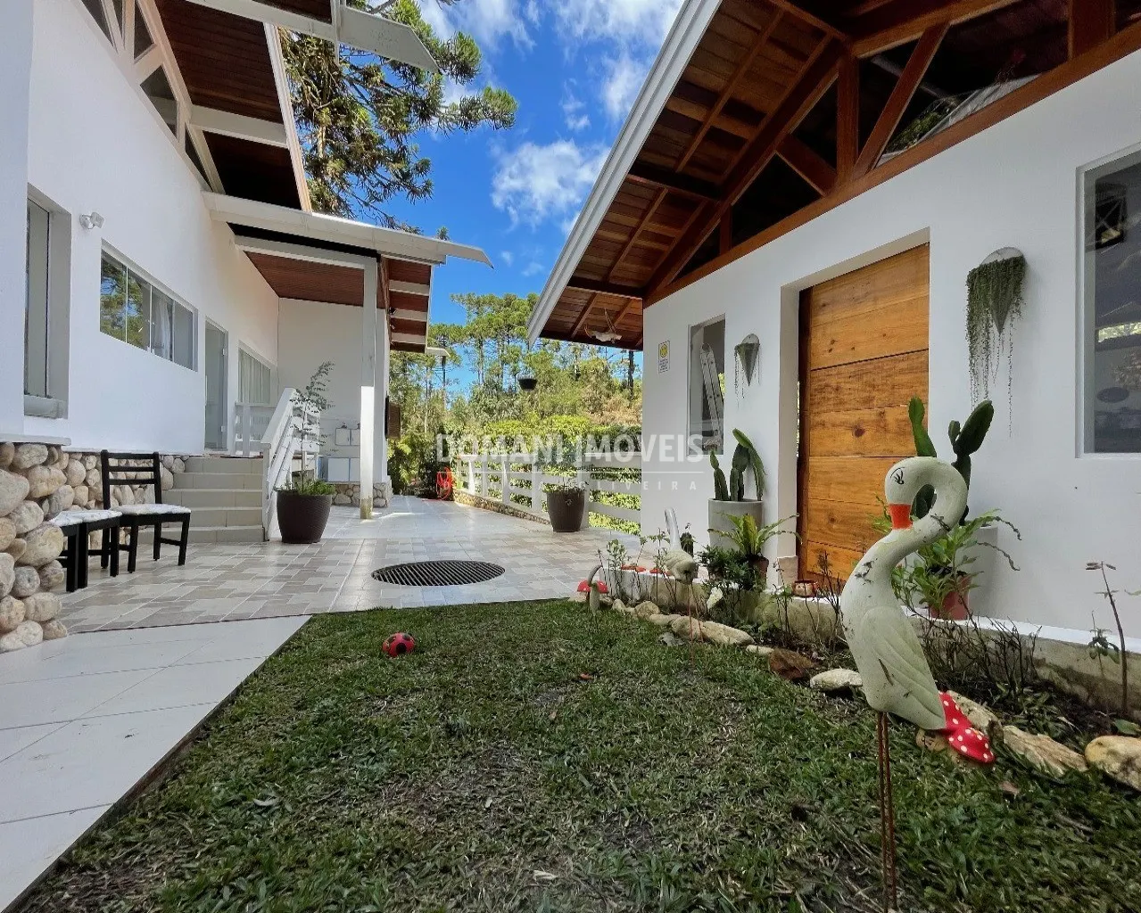 Casa à venda de 1.500 m² em Campos do Jordão, SP, Brasil