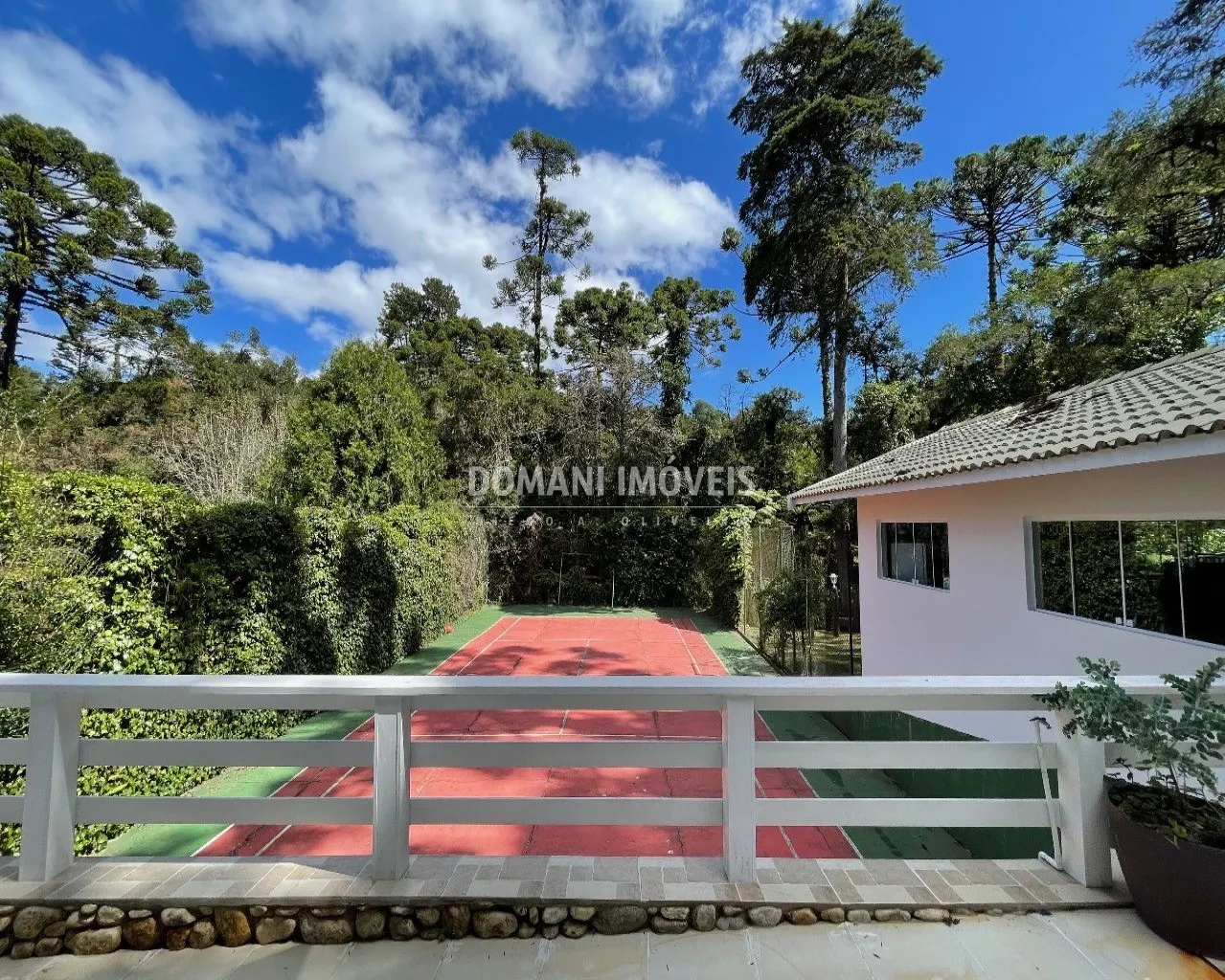 Casa à venda de 1.500 m² em Campos do Jordão, SP, Brasil