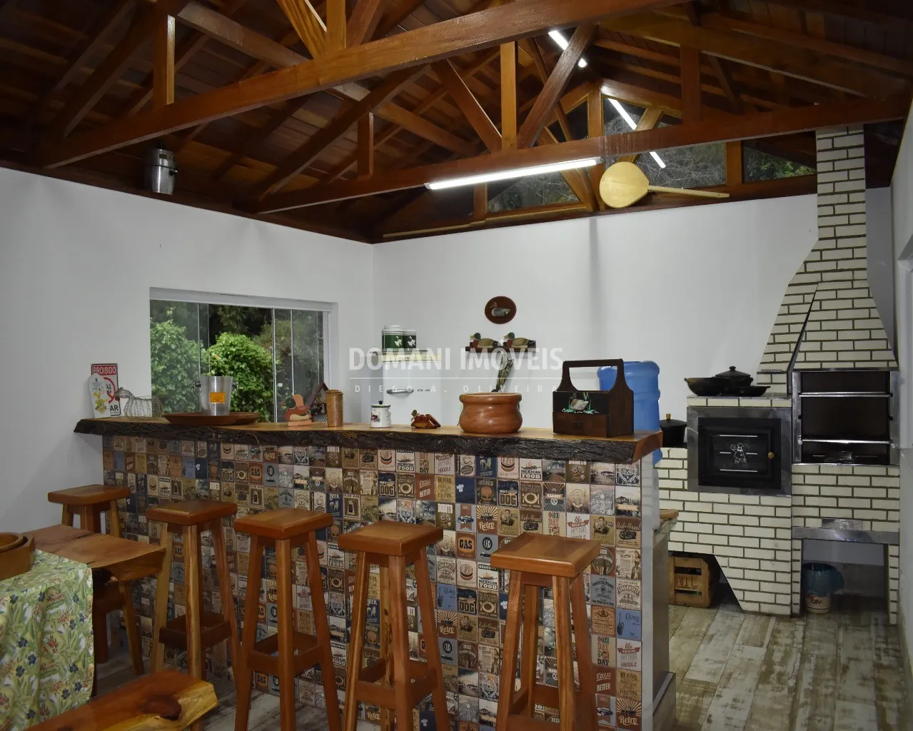 Casa à venda de 1.500 m² em Campos do Jordão, SP, Brasil