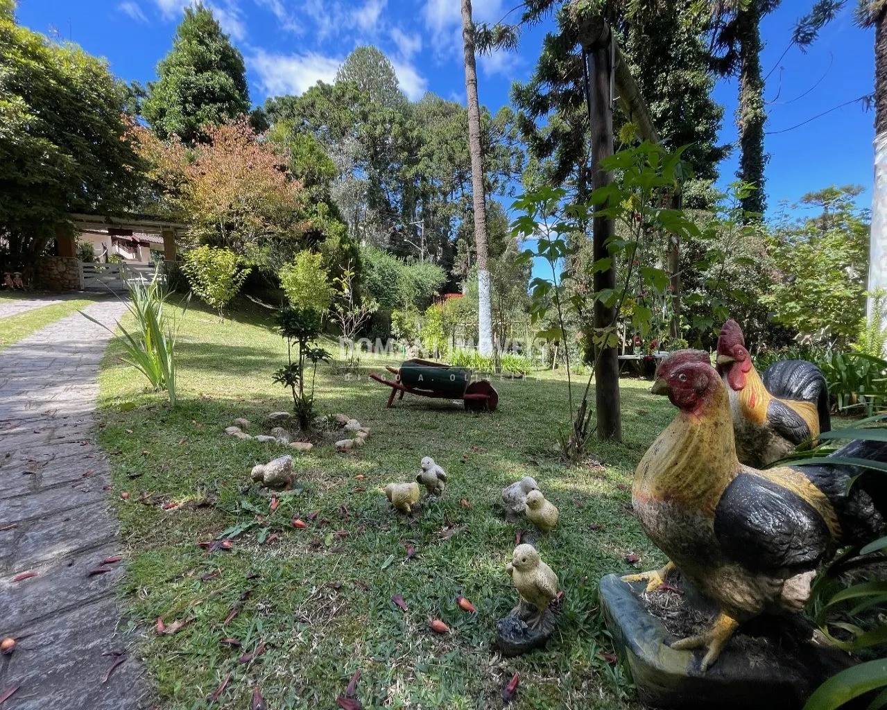 Casa à venda de 1.500 m² em Campos do Jordão, SP, Brasil