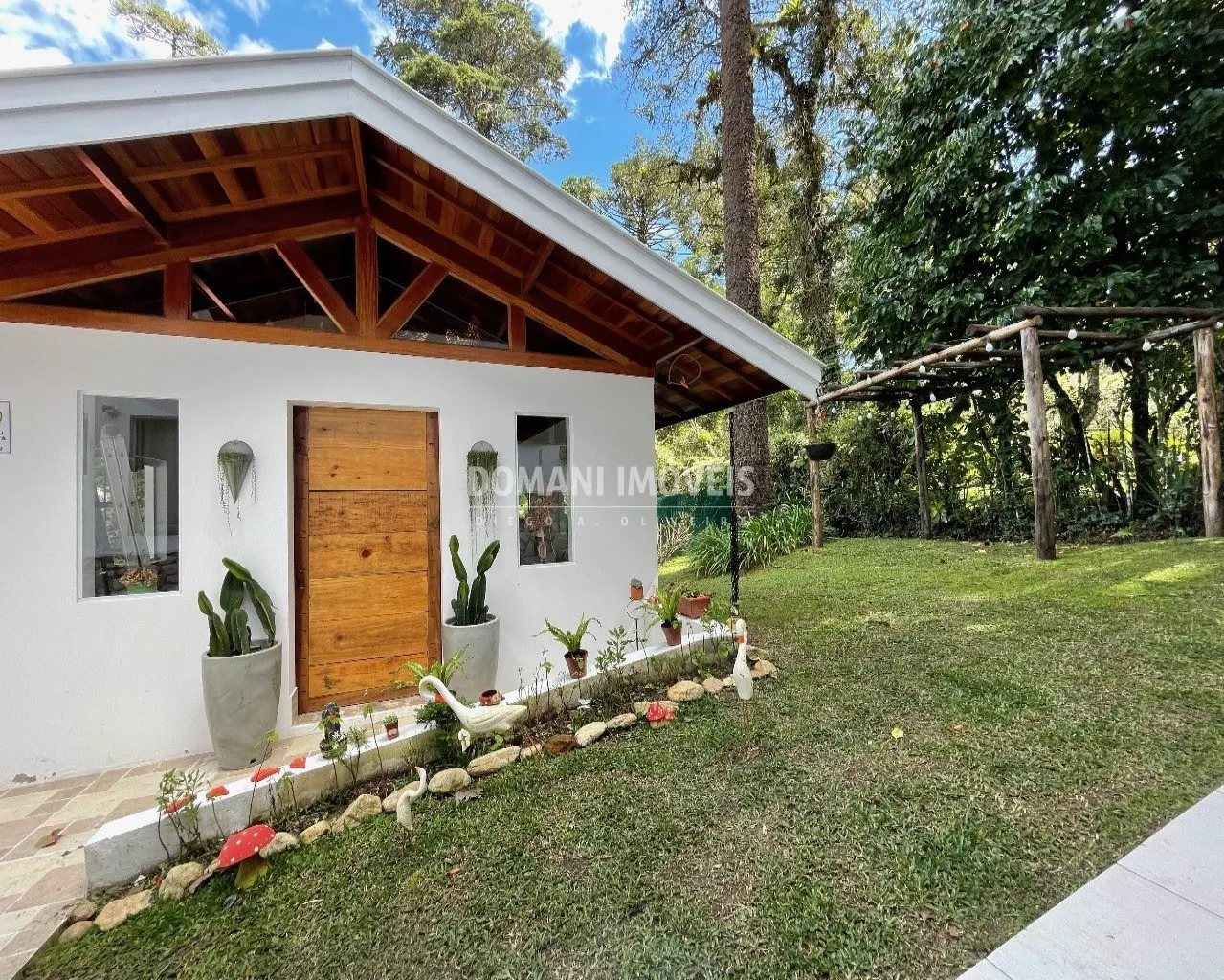Casa à venda de 1.500 m² em Campos do Jordão, SP, Brasil