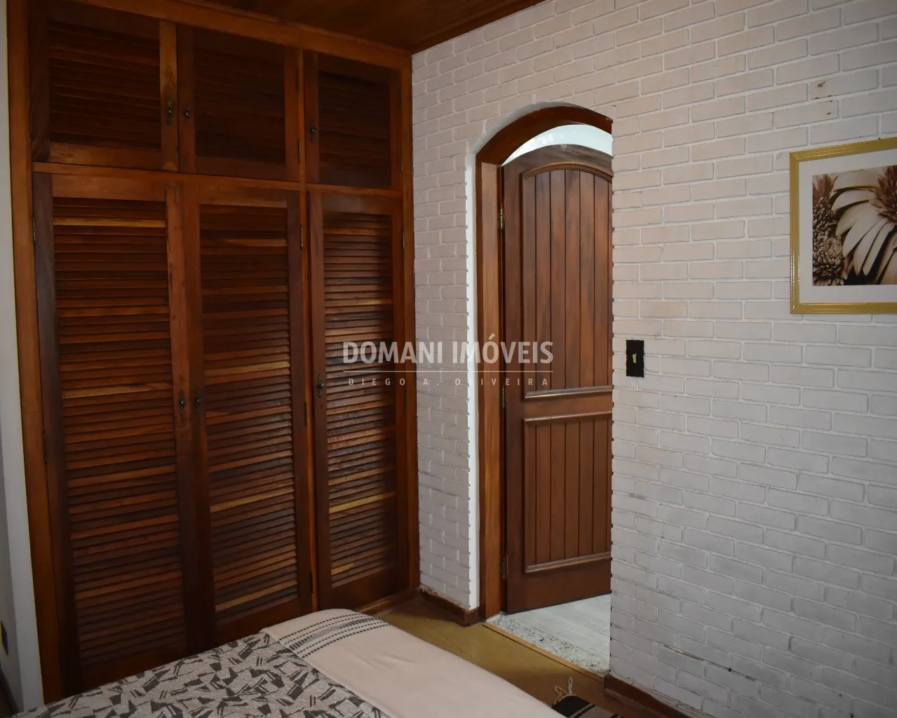 Casa à venda de 1.500 m² em Campos do Jordão, SP, Brasil