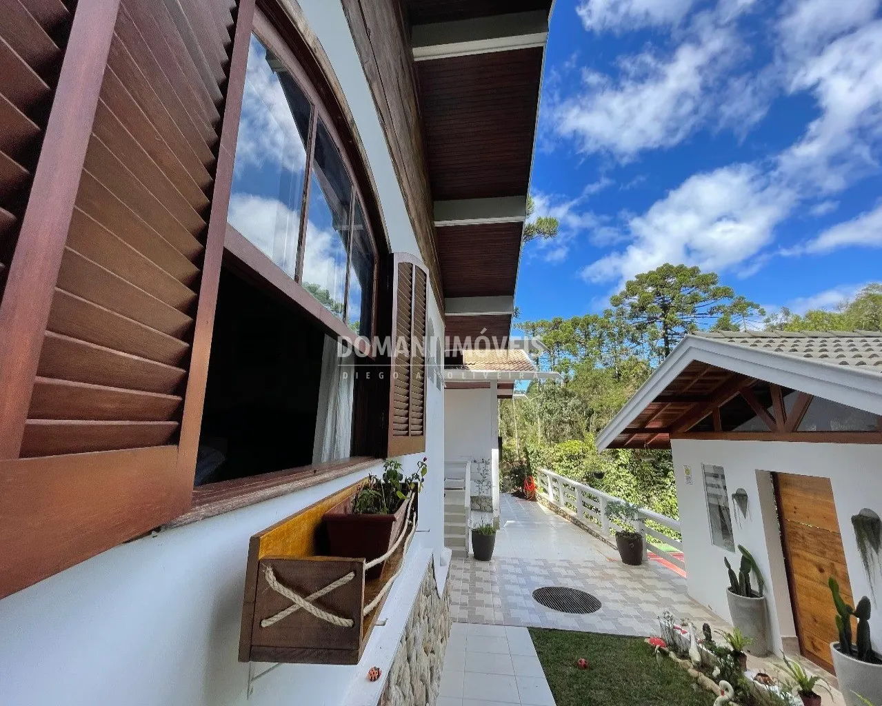 Casa à venda de 1.500 m² em Campos do Jordão, SP, Brasil