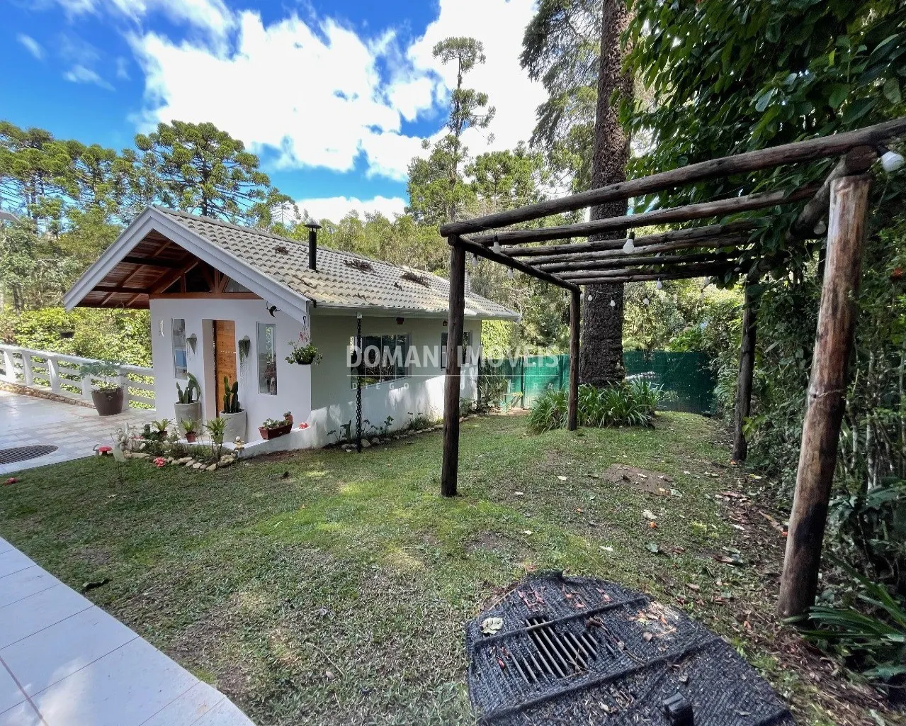 Casa à venda de 1.500 m² em Campos do Jordão, SP, Brasil