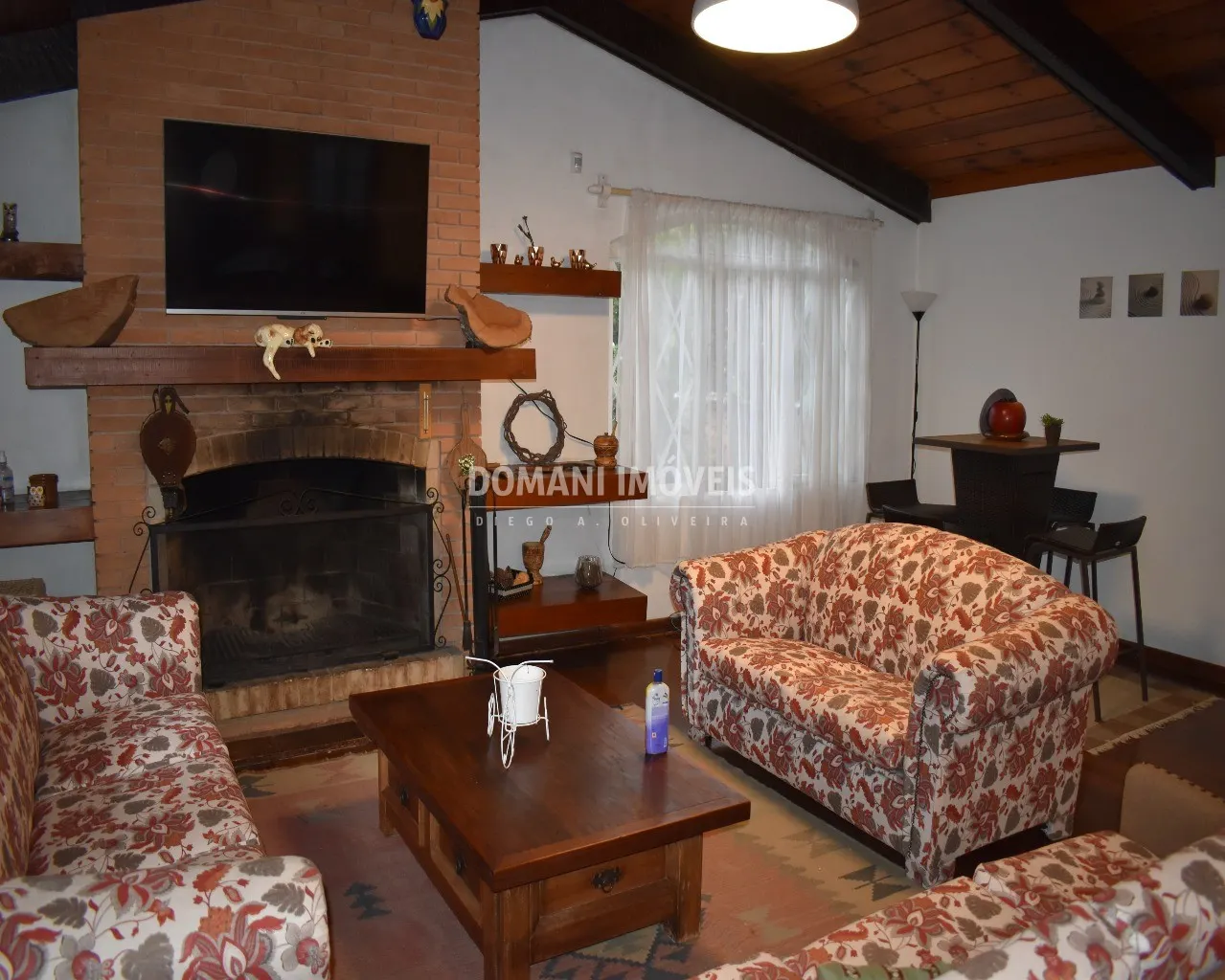 Casa à venda de 1.500 m² em Campos do Jordão, SP, Brasil