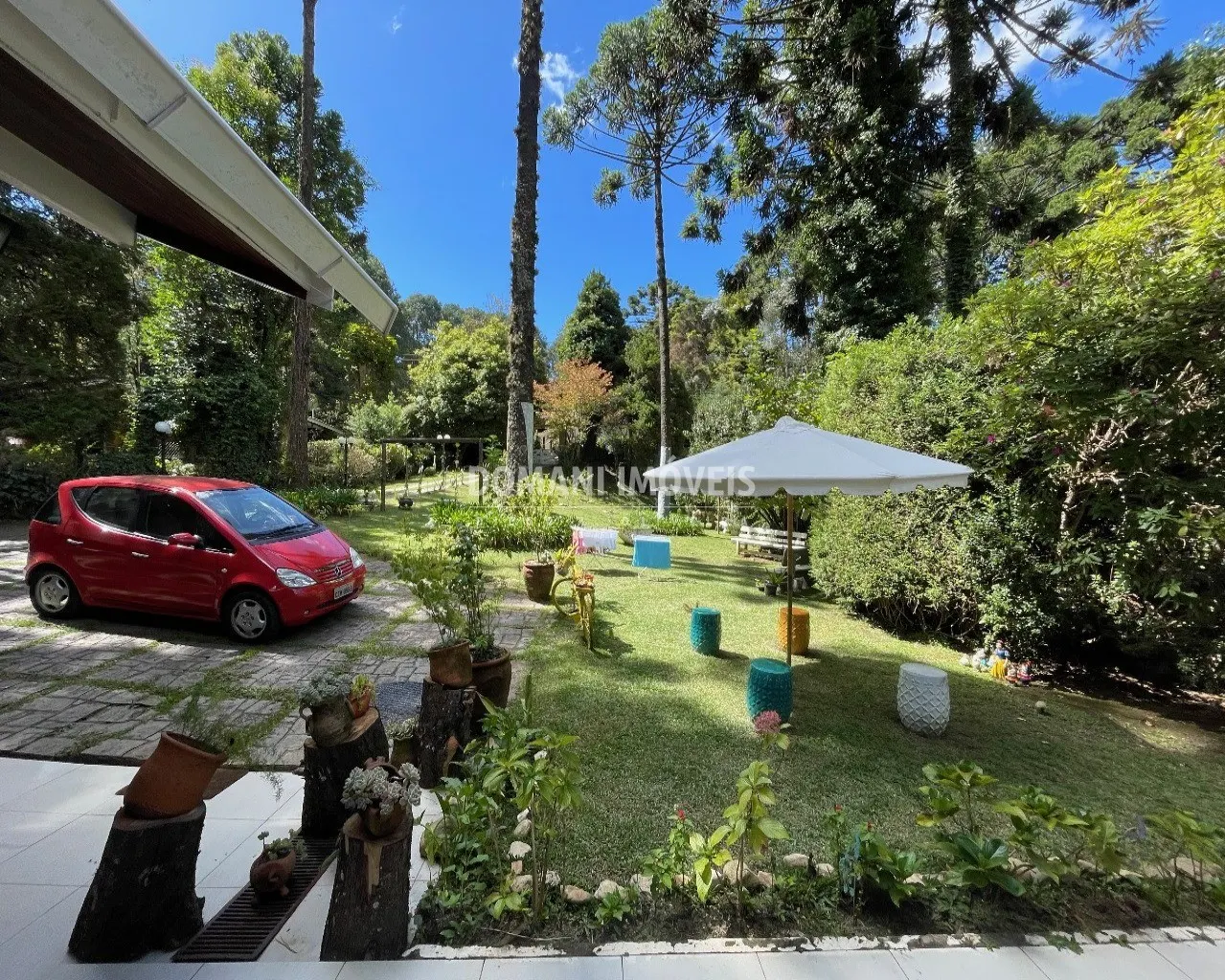 Casa à venda de 1.500 m² em Campos do Jordão, SP, Brasil