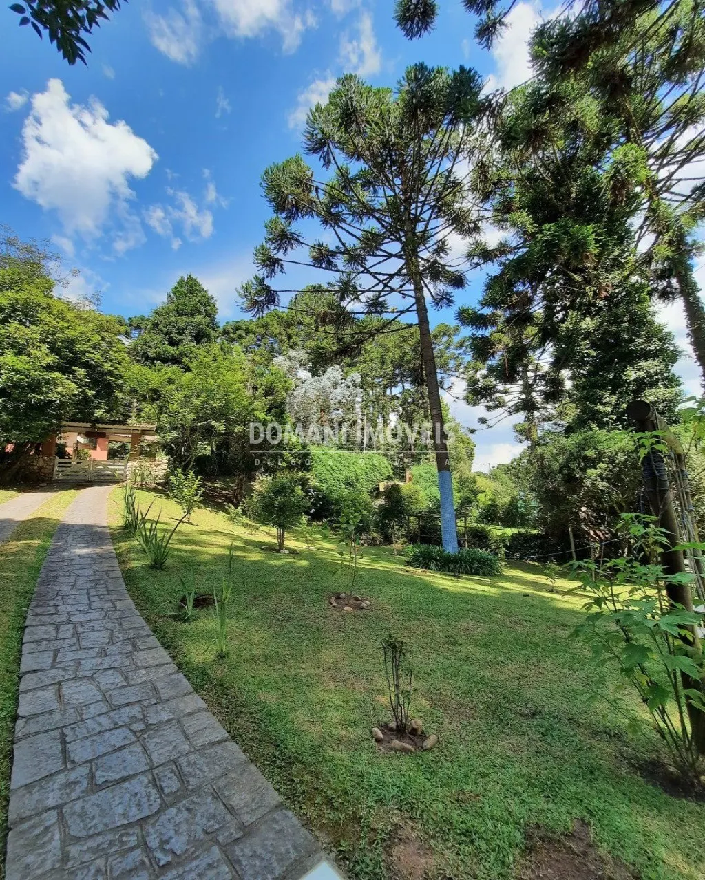 Casa à venda de 1.500 m² em Campos do Jordão, SP, Brasil