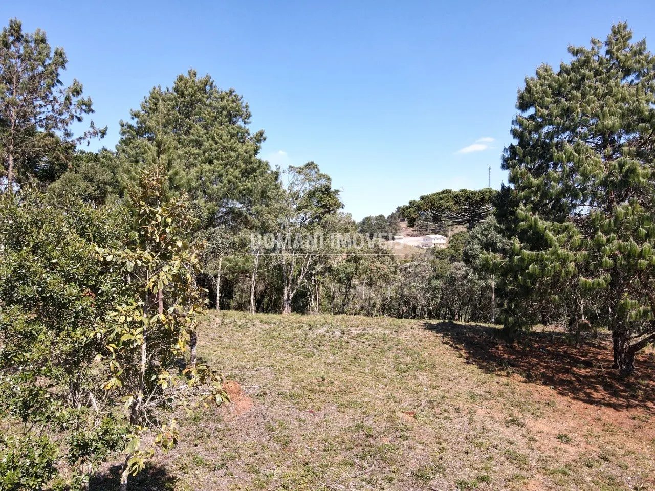 Terreno à venda de 1.680 m² em Campos do Jordão, SP, Brasil