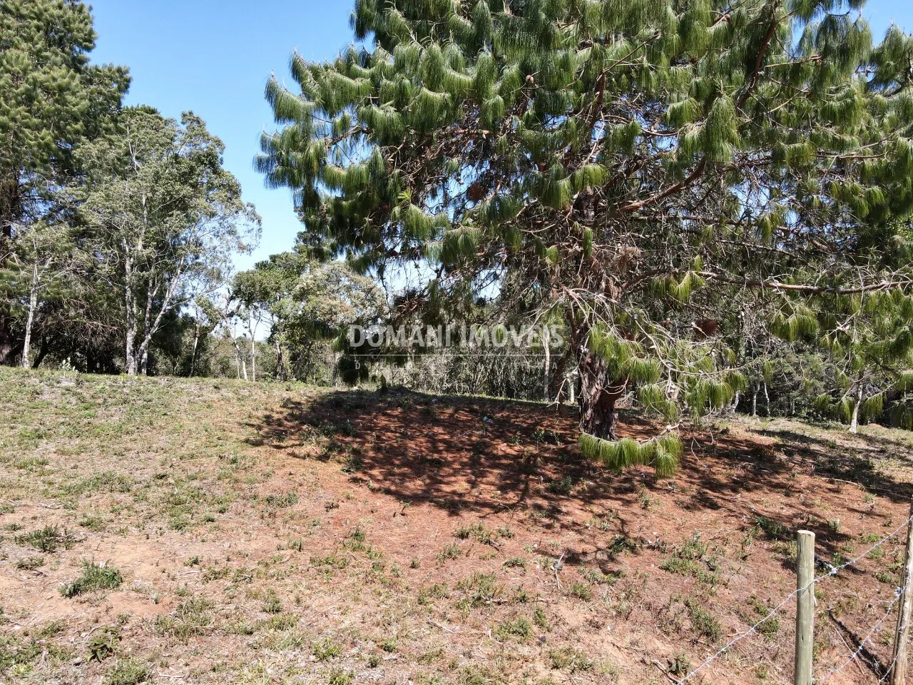 Terreno à venda de 1.680 m² em Campos do Jordão, SP, Brasil