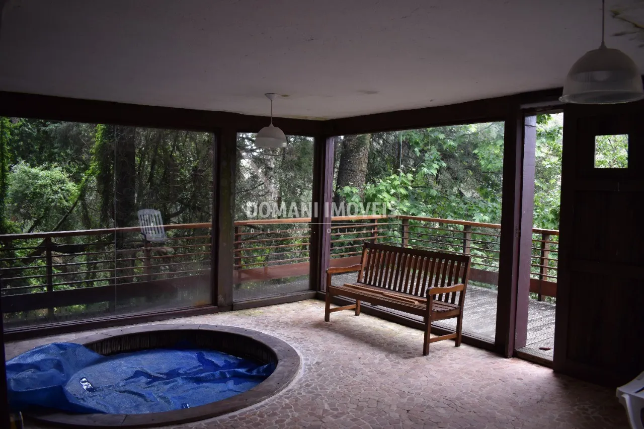 Casa à venda de 1.600 m² em Campos do Jordão, SP, Brasil